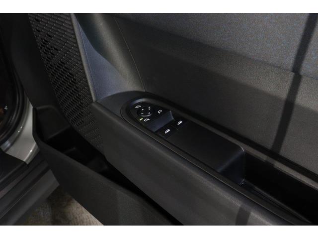 MINI クーパーCライト エッセンシャル・トリム MINI認定中古車(11枚目)