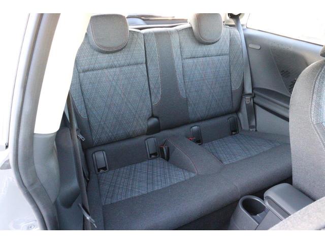 MINI クーパーCライト エッセンシャル・トリム MINI認定中古車(12枚目)