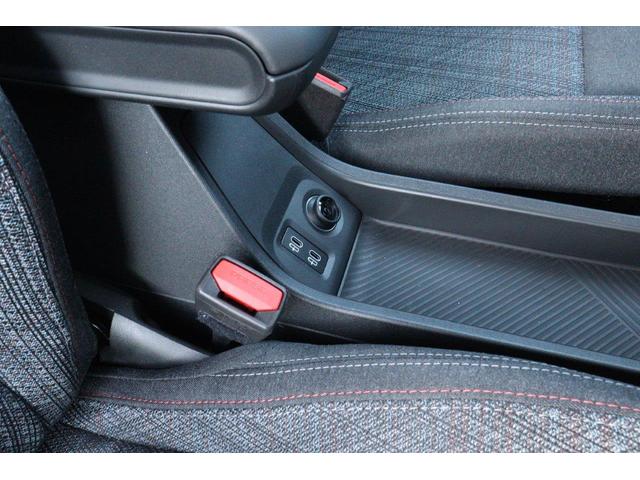 MINI クーパーCライト エッセンシャル・トリム MINI認定中古車(20枚目)