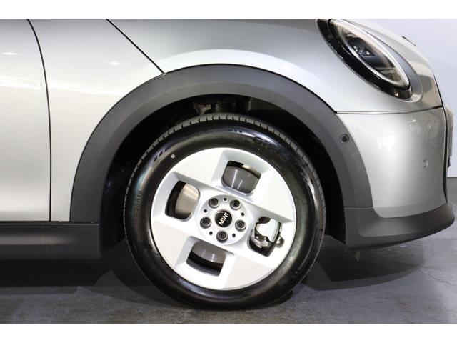 MINI クーパーCライト エッセンシャル・トリム MINI認定中古車(26枚目)