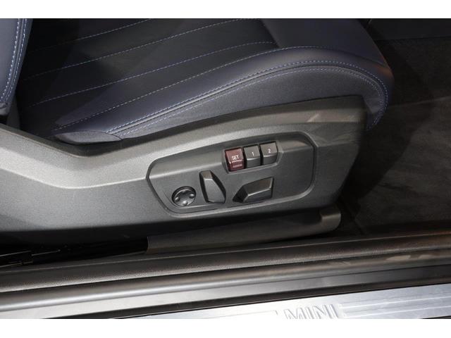 MINI クーパーC フェイバリット・トリム MINI認定中古車(9枚目)