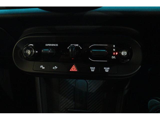 MINI クーパーC フェイバリット・トリム MINI認定中古車(18枚目)