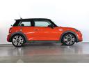 ＭＩＮＩ クーパーＳ　ＭＩＮＩ認定中古車　ペッパーパッケージ　カメラパッケージ　ＳＴＵＤＩＯ　ＳＴＹＬＥ　１７インチアルミ　アームレスト　ＡＣＣ　衝突軽減ブレーキ　ＬＥＤヘッドライト　ＢＬＵＥＴＯＯＴＨ（3枚目）