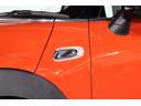 ＭＩＮＩ クーパーＳ　ＭＩＮＩ認定中古車　ペッパーパッケージ　カメラパッケージ　ＳＴＵＤＩＯ　ＳＴＹＬＥ　１７インチアルミ　アームレスト　ＡＣＣ　衝突軽減ブレーキ　ＬＥＤヘッドライト　ＢＬＵＥＴＯＯＴＨ（7枚目）