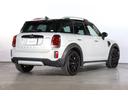 ＭＩＮＩ クーパーＤ　クロスオーバー　ＭＩＮＩ認定中古車　衝突被害軽減ブレーキ　アクティブクルーズコントロール　ＬＥＤヘッドライト　電動リアゲート　ユニオンジャックテールライト　タッチパネルナビゲーションシステム　Ｂｌｕｅｔｏｏｔｈ接続（3枚目）