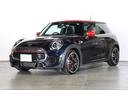 ＭＩＮＩ ジョンクーパーワークス　ＭＩＮＩ認定中古車　カメラパッケージ　１８インチアルミ　レッドルーフ　アクティブクルーズコントロール（2枚目）