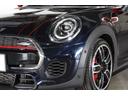 ＭＩＮＩ ジョンクーパーワークス　ＭＩＮＩ認定中古車　カメラパッケージ　１８インチアルミ　レッドルーフ　アクティブクルーズコントロール（6枚目）