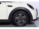 クーパー　プレミアムプラスパッケージクラシックトリム　ＭＩＮＩ認定中古車（30枚目）