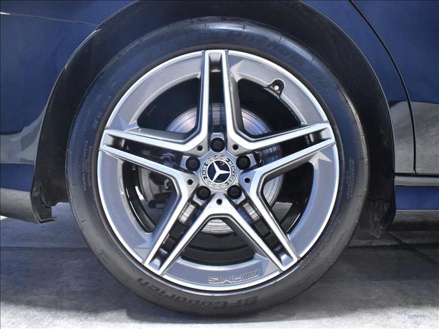 Ｃクラスステーションワゴン Ｃ２００　４マチック　ステーションワゴン　ローレウスエディション　スポーツプラスパッケージ　レーダーセーフティパッケージ　Ｂｌｕｅｔｏｏｔｈ接続　ＥＴＣ　ＬＥＤヘッドライト　ＴＶ　アイドリングストップ　クルーズコントロール　コネクテッド機能（13枚目）