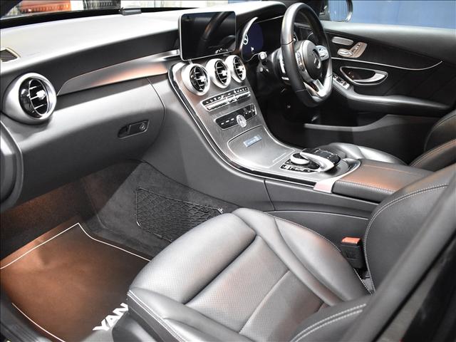 Ｃクラスステーションワゴン Ｃ２００　４マチック　ステーションワゴン　ローレウスエディション　スポーツプラスパッケージ　レーダーセーフティパッケージ　Ｂｌｕｅｔｏｏｔｈ接続　ＥＴＣ　ＬＥＤヘッドライト　ＴＶ　アイドリングストップ　クルーズコントロール　コネクテッド機能（20枚目）