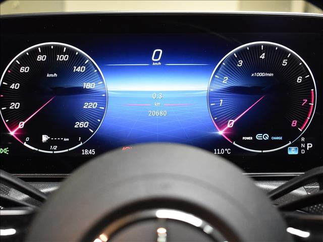 Ｃクラス Ｃ２００　４マチック　アバンギャルド　ＡＭＧライン　リアアクスルステアリング　ベーシックパッケージ　Ｂｌｕｅｔｏｏｔｈ接続　ＥＴＣ　ＬＥＤヘッドライト　ＴＶ　アイドリングストップ　クルーズコントロール　コネクテッド機能　サンルーフ・ガラスルーフ（19枚目）