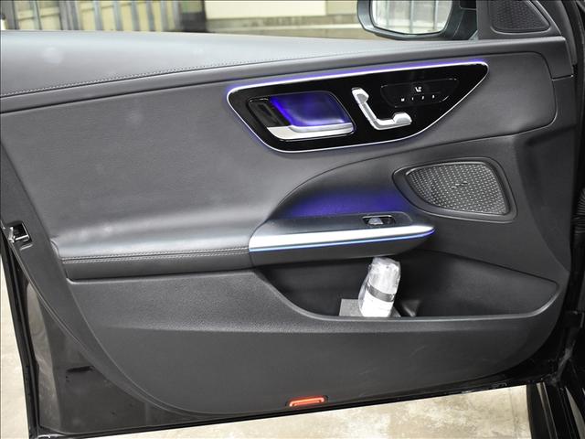 Ｃクラス Ｃ２００　４マチック　アバンギャルド　ＡＭＧライン　リアアクスルステアリング　ベーシックパッケージ　Ｂｌｕｅｔｏｏｔｈ接続　ＥＴＣ　ＬＥＤヘッドライト　ＴＶ　アイドリングストップ　クルーズコントロール　コネクテッド機能　サンルーフ・ガラスルーフ（28枚目）