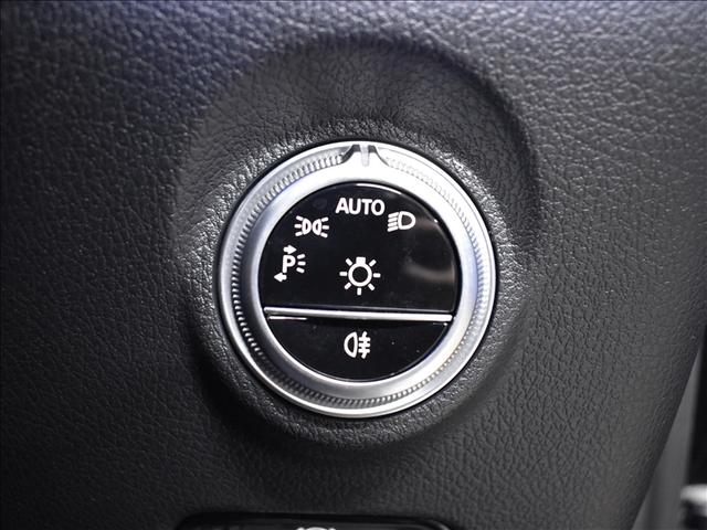 Ｃクラス Ｃ２００　４マチック　アバンギャルド　ＡＭＧライン　リアアクスルステアリング　ベーシックパッケージ　Ｂｌｕｅｔｏｏｔｈ接続　ＥＴＣ　ＬＥＤヘッドライト　ＴＶ　アイドリングストップ　クルーズコントロール　コネクテッド機能　サンルーフ・ガラスルーフ（32枚目）