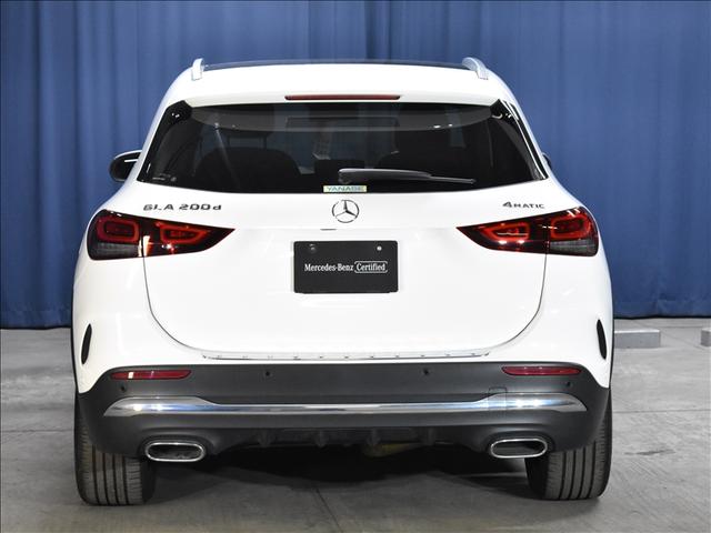 GLAクラス GLA200 d 4マチック AMGライン AMGレザーエクスクルーシブパッケージ ナビゲーションパッケージ アドバンスドパッケージ Bluetooth接続 ETC LEDヘッドライト TV アイドリングストップ クルーズコントロール(4枚目)