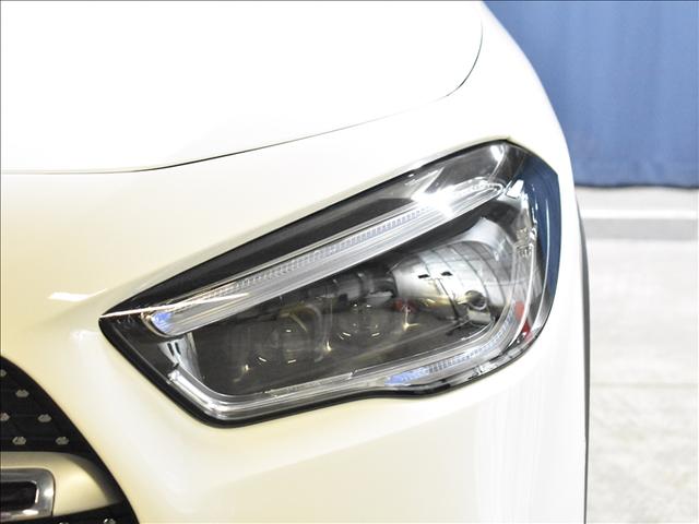 GLAクラス GLA200 d 4マチック AMGライン AMGレザーエクスクルーシブパッケージ ナビゲーションパッケージ アドバンスドパッケージ Bluetooth接続 ETC LEDヘッドライト TV アイドリングストップ クルーズコントロール(7枚目)