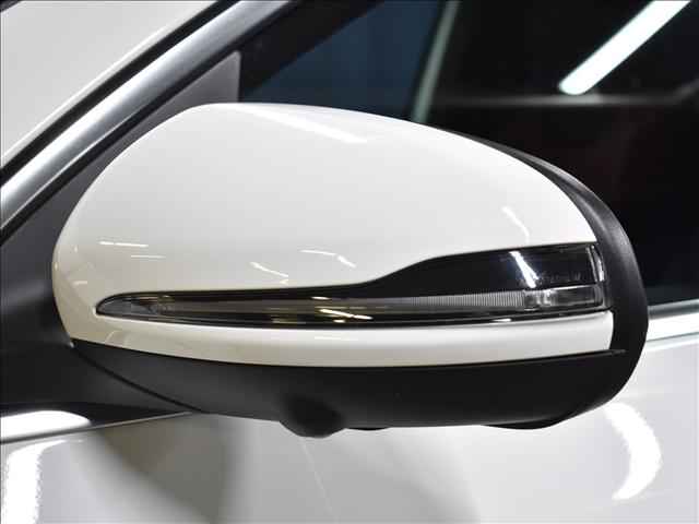 GLAクラス GLA200 d 4マチック AMGライン AMGレザーエクスクルーシブパッケージ ナビゲーションパッケージ アドバンスドパッケージ Bluetooth接続 ETC LEDヘッドライト TV アイドリングストップ クルーズコントロール(8枚目)