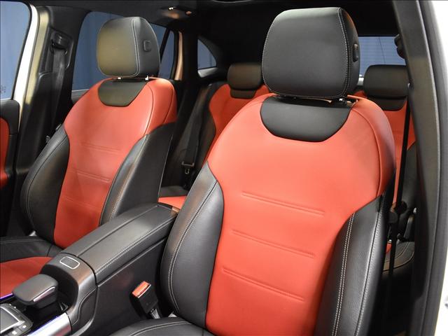GLAクラス GLA200 d 4マチック AMGライン AMGレザーエクスクルーシブパッケージ ナビゲーションパッケージ アドバンスドパッケージ Bluetooth接続 ETC LEDヘッドライト TV アイドリングストップ クルーズコントロール(23枚目)