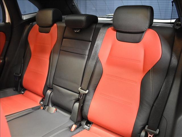 GLAクラス GLA200 d 4マチック AMGライン AMGレザーエクスクルーシブパッケージ ナビゲーションパッケージ アドバンスドパッケージ Bluetooth接続 ETC LEDヘッドライト TV アイドリングストップ クルーズコントロール(24枚目)