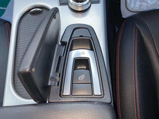 ＳＬＣ ＳＬＣ１８０　スポーツ　オープンカー　バックカメラ　ナビ　オートライト　ＡＴ　スマートキー　電動格納ミラー　シートヒーター　アルミホイール　盗難防止システム　ＡＢＳ　ＥＳＣ　ＣＤ　エアコン　パワーステアリング（46枚目）