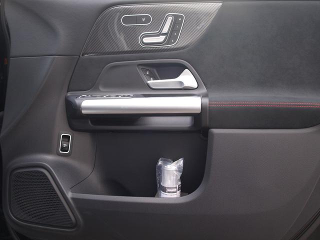 ＧＬＡクラス ＧＬＡ２００ｄ　４マチック　ＡＭＧラインパッケージ　４ＷＤ　ドライブレコーダー　ＥＴＣ　全周囲カメラ　オートクルーズコントロール　パワーシート　サンルーフ　ナビ　ＴＶ　オートライト　ＬＥＤヘッドランプ　ヘッドライトウォッシャー　アルミホイール（67枚目）