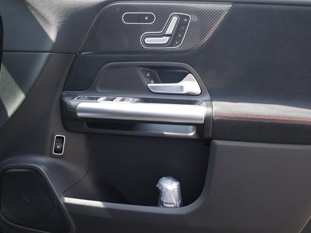 Ｂクラス Ｂ２００ｄ　ＡＭＧラインパッケージ　ドライブレコーダー　ＥＴＣ　バックカメラ　ナビ　ＴＶ　オートクルーズコントロール　レーンアシスト　アルミホイール　オートライト　ＬＥＤヘッドランプ　パワーシート　スマートキー　アイドリングストップ（24枚目）