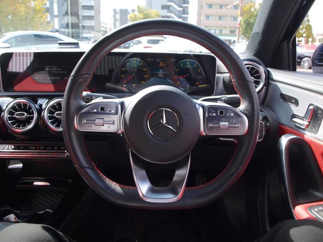 自ら操るハンドル！ドライバーの生命線です。お客様の目で実際にご確認ください。