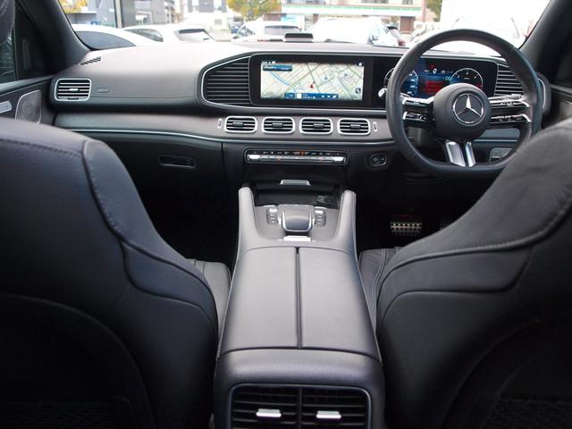 運転者にとっては日々使用することとなる運転席です。運転席からの視界は、店頭にてお客様ご自身の目でお確かめください！