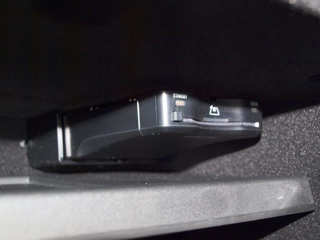 Ｃクラス Ｃ２００　ラグジュアリー　ドライブレコーダー　ＥＴＣ　全周囲カメラ　ナビ　ＴＶ　サンルーフ　オートライト　スマートキー　アイドリングストップ　電動格納ミラー　シートヒーター　シートエアコン　アルミホイール　ＵＳＢ（8枚目）