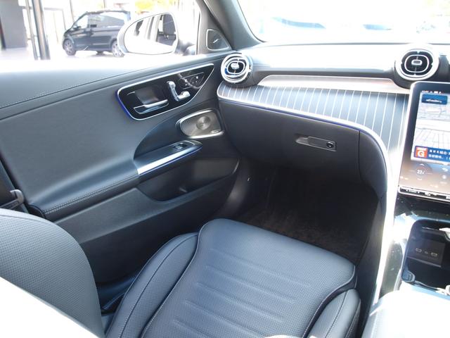 Ｃクラス Ｃ２００　ラグジュアリー　ドライブレコーダー　ＥＴＣ　全周囲カメラ　ナビ　ＴＶ　サンルーフ　オートライト　スマートキー　アイドリングストップ　電動格納ミラー　シートヒーター　シートエアコン　アルミホイール　ＵＳＢ（24枚目）