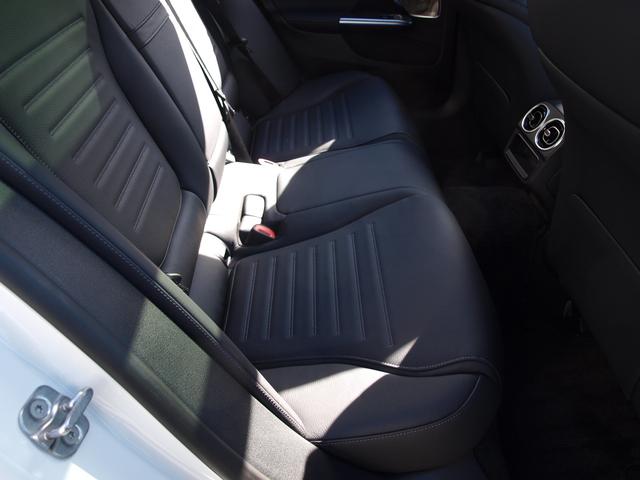 Ｃクラス Ｃ２００　ラグジュアリー　ドライブレコーダー　ＥＴＣ　全周囲カメラ　ナビ　ＴＶ　サンルーフ　オートライト　スマートキー　アイドリングストップ　電動格納ミラー　シートヒーター　シートエアコン　アルミホイール　ＵＳＢ（34枚目）