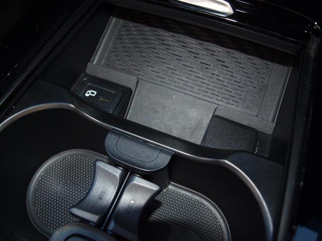 Aクラス A200d AMGライン バックカメラ ナビ TV クリアランスソナー オートクルーズコントロール レーンアシスト 衝突被害軽減システム アルミホイール オートライト LEDヘッドランプ パワーシート スマートキー(63枚目)