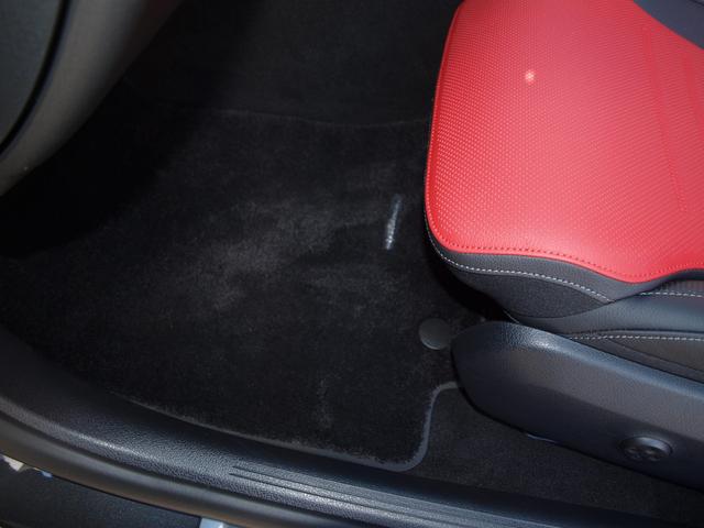 Ｃクラスステーションワゴン Ｃ２２０ｄ　ステーションワゴン　ラグジュアリー　ドライブレコーダー　ＥＴＣ　全周囲カメラ　ナビ　ＴＶ　クリアランスソナー　オートクルーズコントロール　レーンアシスト　アルミホイール　オートライト　サンルーフ　パワーシート　スマートキー（48枚目）