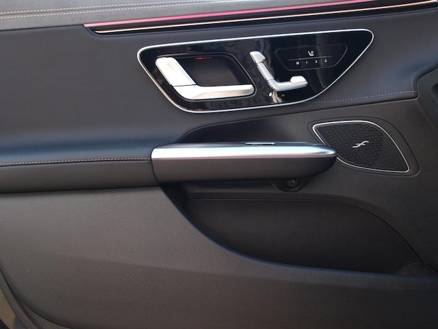 お車の知識がなくても大丈夫です！皆様のご来店をスタッフ一同、心よりお待ちしております。