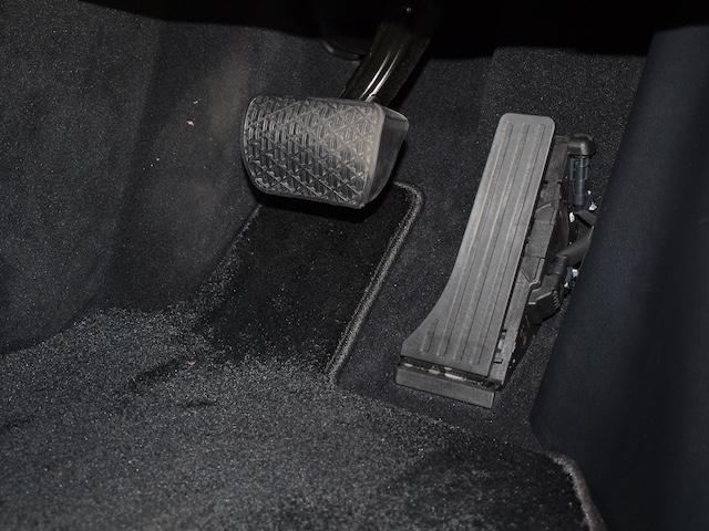 すぐにご来店頂けない場合や遠方にお住まいの方、車両状態の詳細が知りたい方はお気軽にご連絡下さい♪