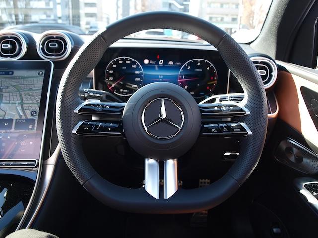 GLC GLC220d 4マチック ドライバーズパッケージ GLC220d 4M AMGレザーエクスクルーシブP 4WD ドライブレコーダー ETC 全周囲カメラ クリアランスソナー オートクルーズコントロール パワーシート サンルーフ ナビ TV(3枚目)