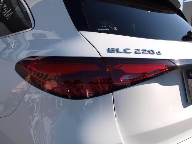GLC GLC220d 4マチック ドライバーズパッケージ GLC220d 4M AMGレザーエクスクルーシブP 4WD ドライブレコーダー ETC 全周囲カメラ クリアランスソナー オートクルーズコントロール パワーシート サンルーフ ナビ TV(22枚目)