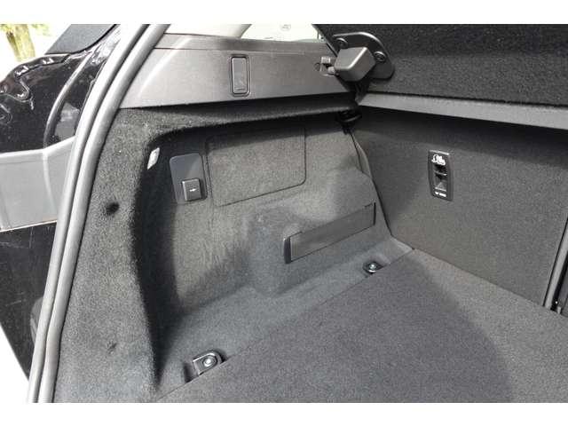 レンジローバーイヴォーク Ｓ　Ｐ２００　４ＷＤ　２０インチ　スタイル５０７９　ブラックＡＷ　パワーテールゲート（46枚目）