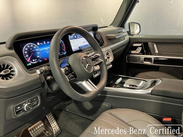 Ｇクラス Ｇ４５０ｄ　ローンチエディション　認定中古車　オパリスホワイト　本革シート　３６０°カメラシステム　ガラススライディングルーフ　アダクティブダンピングシステム　Ｂｕｒｍｅｓｔｅｒ３Ｄサラウンドサウンドシステム　アンビエントライト（10枚目）