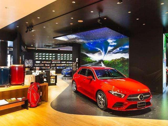 Ｇクラス Ｇ４５０ｄ　ローンチエディション　認定中古車　オパリスホワイト　本革シート　３６０°カメラシステム　ガラススライディングルーフ　アダクティブダンピングシステム　Ｂｕｒｍｅｓｔｅｒ３Ｄサラウンドサウンドシステム　アンビエントライト（79枚目）
