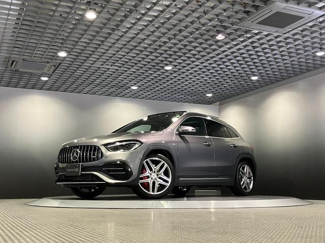 GLA45 S 4マチック+ 認定中古車 マウンテングレー AMGアドバンスドパッケージ AMGパフォーマンスパッケージ パノラミックスライディングルーフ 360°カメラシステム Burmesterサラウンドサウンドシステム(2枚目)