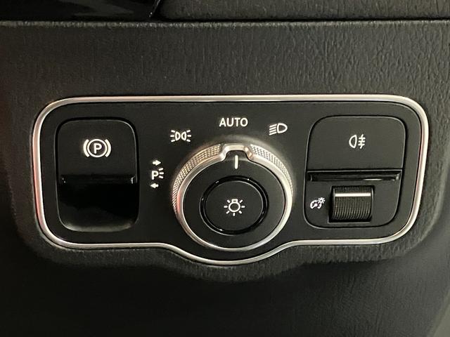 GLA45 S 4マチック+ 認定中古車 マウンテングレー AMGアドバンスドパッケージ AMGパフォーマンスパッケージ パノラミックスライディングルーフ 360°カメラシステム Burmesterサラウンドサウンドシステム(43枚目)