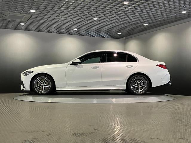 Ｃクラス Ｃ１８０アバンギャルド　ＡＭＧラインパッケージ　認定中古車　オパリスホワイト　ベーシックパッケージ　３６０°カメラシステム　ヘッドアップディスプレイ　ＭＢＵＸＡＲナビゲーション　メモリー付きパワーシート　シートヒーター　ＭＰ２０２３０１（16枚目）