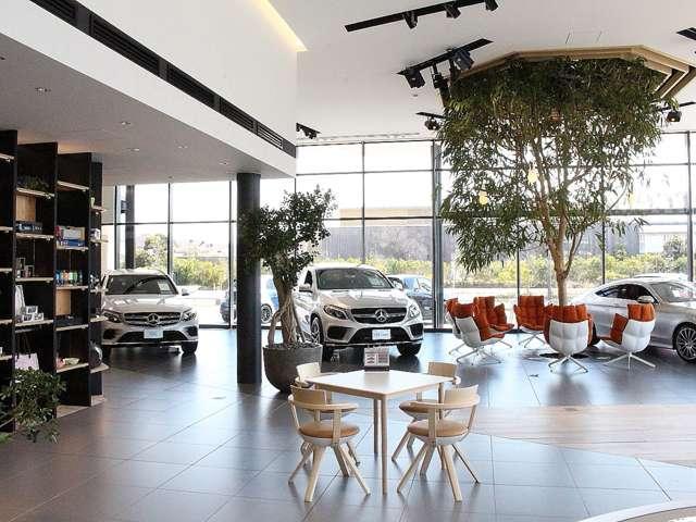 Ｃクラス Ｃ４３　４マチック　認定中古車　ハイテックシルバー　パノラミックスライディングルーフ　３６０°カメラシステム　Ｂｕｒｍｅｓｔｅｒサラウンドサウンドシステム　メモリー付きパワーシート　アンビエントライト　ＭＰ２０２３０１（78枚目）