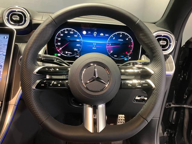 ＧＬＣ ＧＬＣ２２０ｄ　４ＭクペドライバズＰ＋ＡＭＧラインＰ　認定中古車　オブシディアンブラック　レザーエクスクルーシブパッケージ　パノラミックスライディングルーフ　Ｂｕｒｍｅｓｔｅｒサラウンドサウンドシステム　３６０°カメラシステム　ヘッドアップディスプレイ（17枚目）