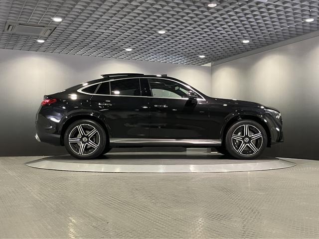 ＧＬＣ ＧＬＣ２２０ｄ　４ＭクペドライバズＰ＋ＡＭＧラインＰ　認定中古車　オブシディアンブラック　レザーエクスクルーシブパッケージ　パノラミックスライディングルーフ　Ｂｕｒｍｅｓｔｅｒサラウンドサウンドシステム　３６０°カメラシステム　ヘッドアップディスプレイ（37枚目）