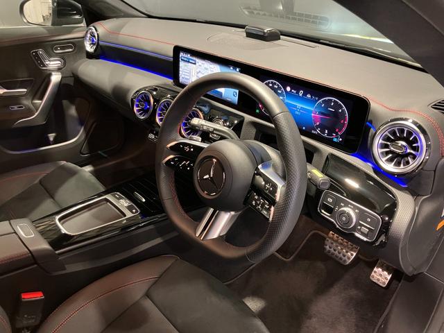 ＣＬＡクラス シューティングブレーク ＣＬＡ２００ｄ　シューティングブレークＡＭＧラインＰ　認定中古車　レーダーセーフティパッケージ　３６０°カメラシステム　アンビエントライト　ＭＢＵＸ　ＡＲナビゲーションシステム　マルチビームＬＥＤヘッドライト　本革巻スポーツステアリング　コスモスブラック（11枚目）