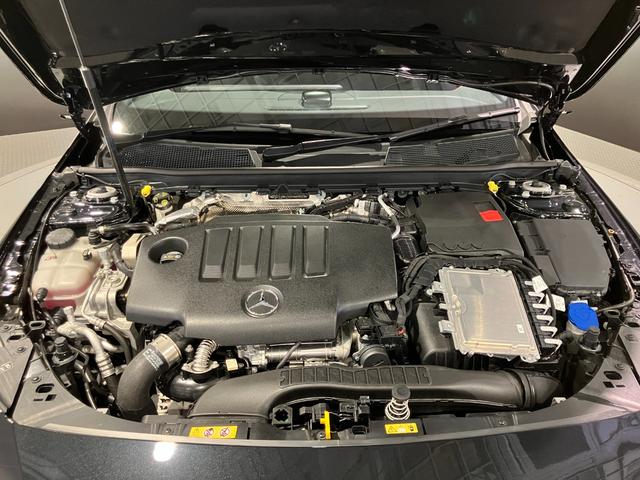 ＣＬＡクラス シューティングブレーク ＣＬＡ２００ｄ　シューティングブレークＡＭＧラインＰ　認定中古車　レーダーセーフティパッケージ　３６０°カメラシステム　アンビエントライト　ＭＢＵＸ　ＡＲナビゲーションシステム　マルチビームＬＥＤヘッドライト　本革巻スポーツステアリング　コスモスブラック（41枚目）