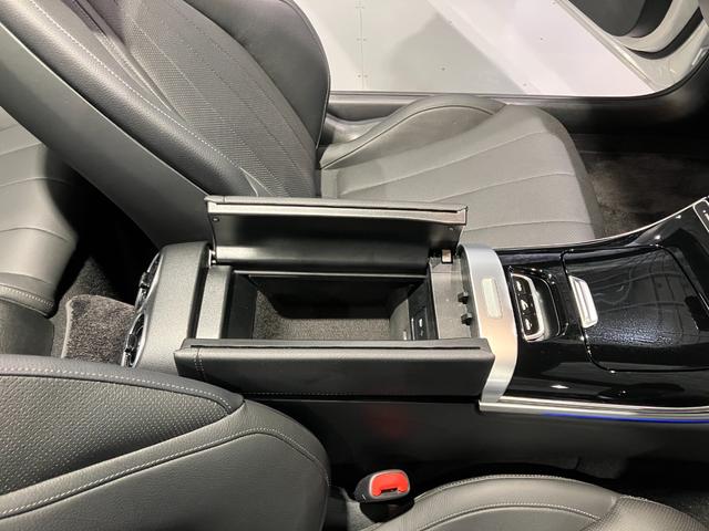 CLE CLE200 カブリオレ スポーツ 認定中古車 オパリスホワイト ドライバーズパッケージ Burmesterサウンドシステム レザーエクスクルーシブパッケージ ヘッドアップディスプレイ 360°カメラシステム シートヒーター(28枚目)