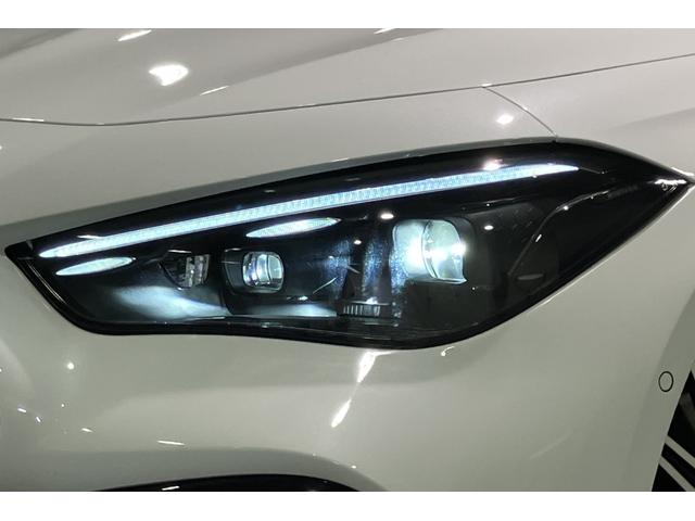CLE CLE200 カブリオレ スポーツ 認定中古車 オパリスホワイト ドライバーズパッケージ Burmesterサウンドシステム レザーエクスクルーシブパッケージ ヘッドアップディスプレイ 360°カメラシステム シートヒーター(33枚目)