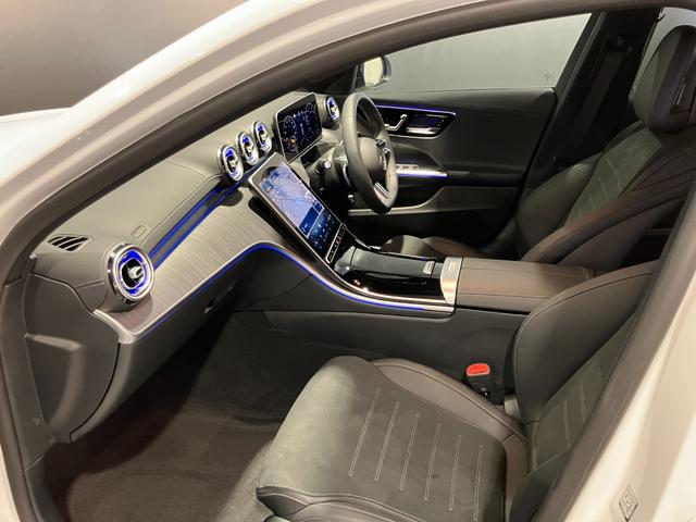 Ｃクラス Ｃ２００　スポーツ　認定中古車　レーダーセーフティーパッケージ　ナイトパッケージ　シートヒーター　３６０°カメラシステム　アンビエントライトプレミアム　本革巻きスポーツステアリング　メモリー付きパワーシート（17枚目）